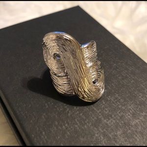 Women’s silver ring